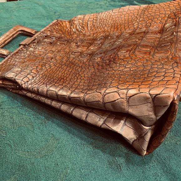 🌺ELLEN TRACY Croc Embossed Handbag (NEVER USED) - Picture 4 of 16